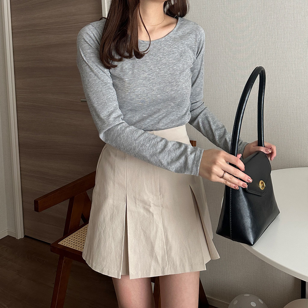 UネックリブロングTシャツ