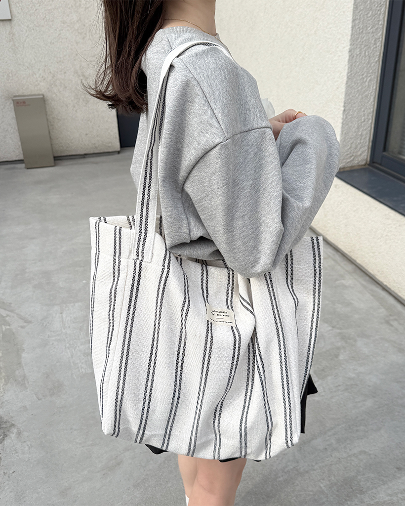 ストライプショルダーバッグ