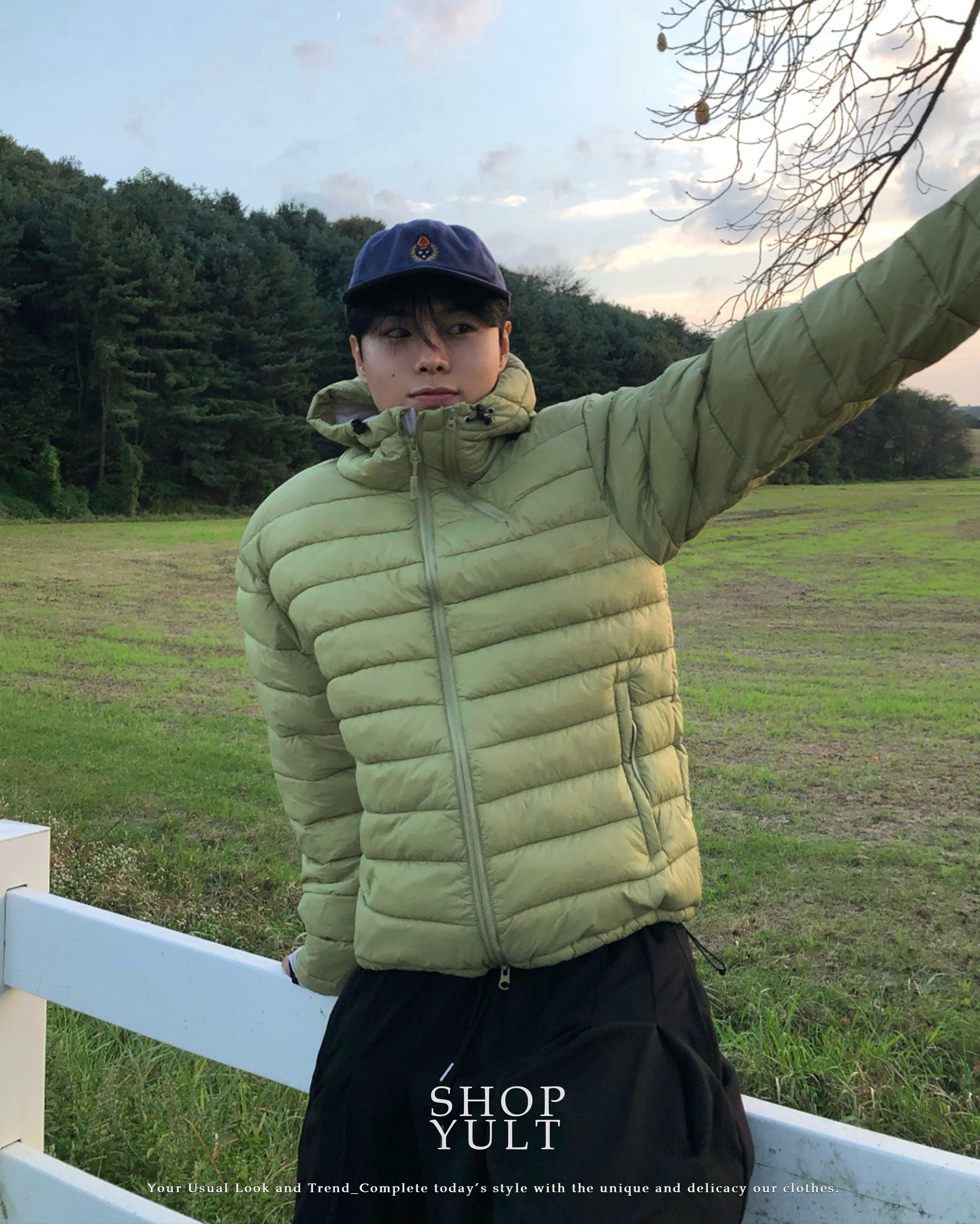 (4 color) 軽量 ダウン パーカー