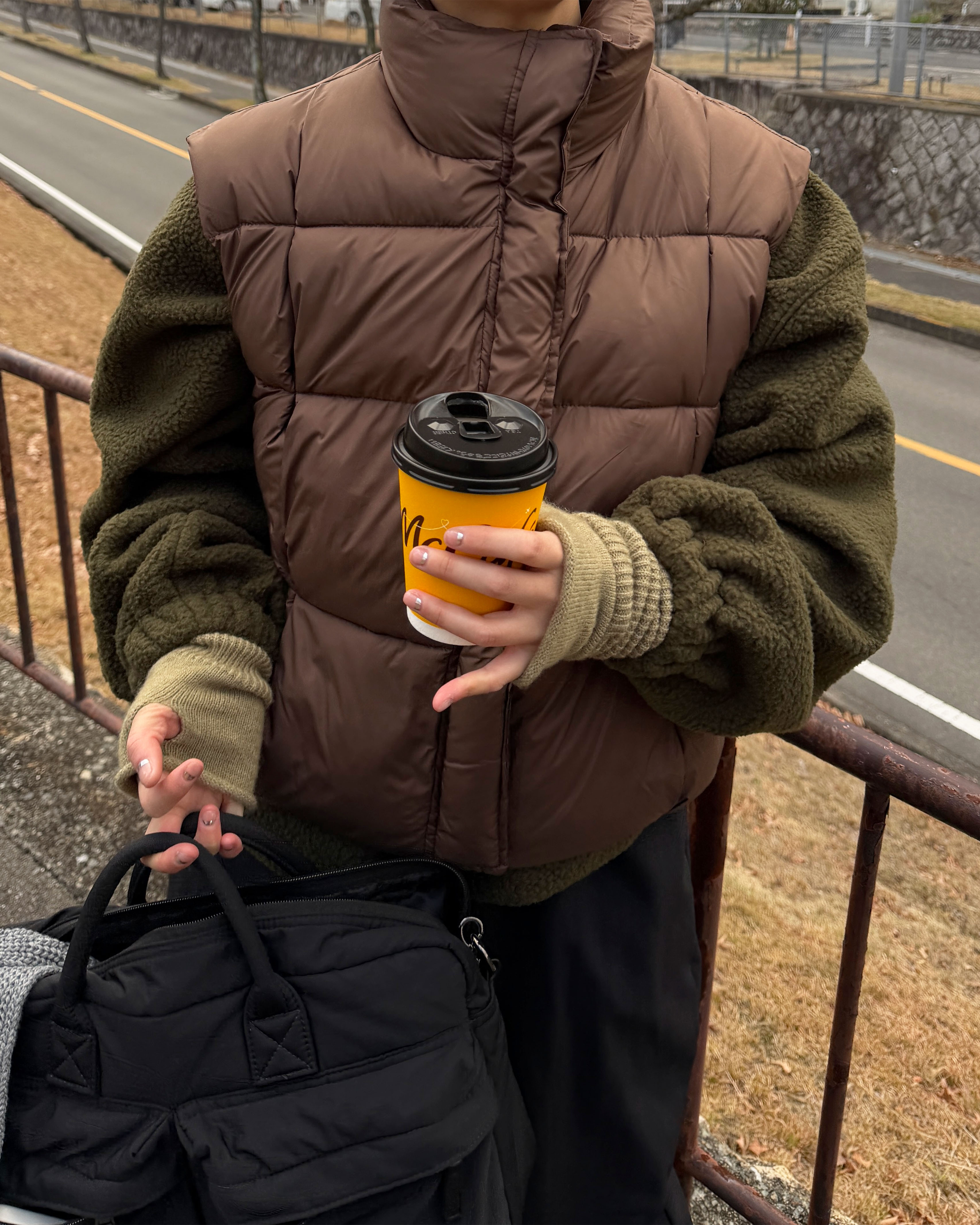 ハイネックパデッドベスト