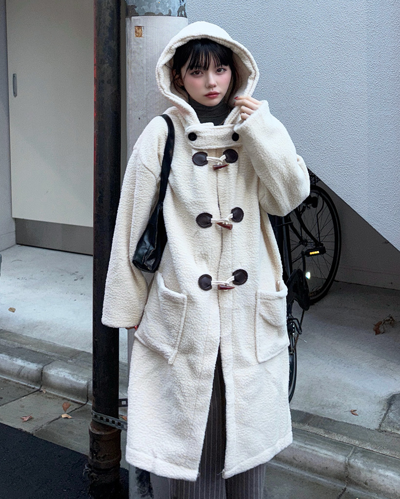 ダッフルボアロングコート