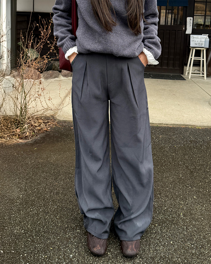 スリットルーズフィットスラックス