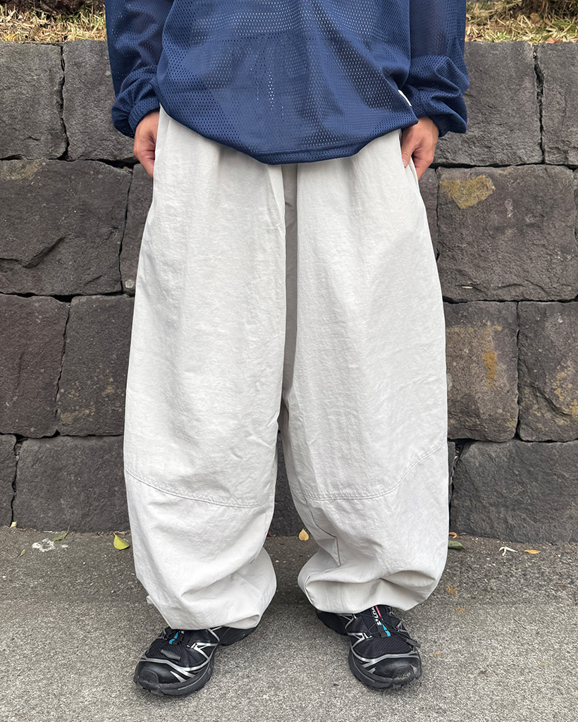 ワイドストリングナイロンパンツ