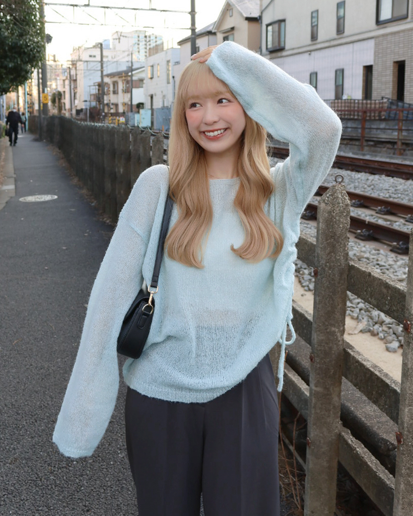 シースルーボートネックサイドストリングポイントニット