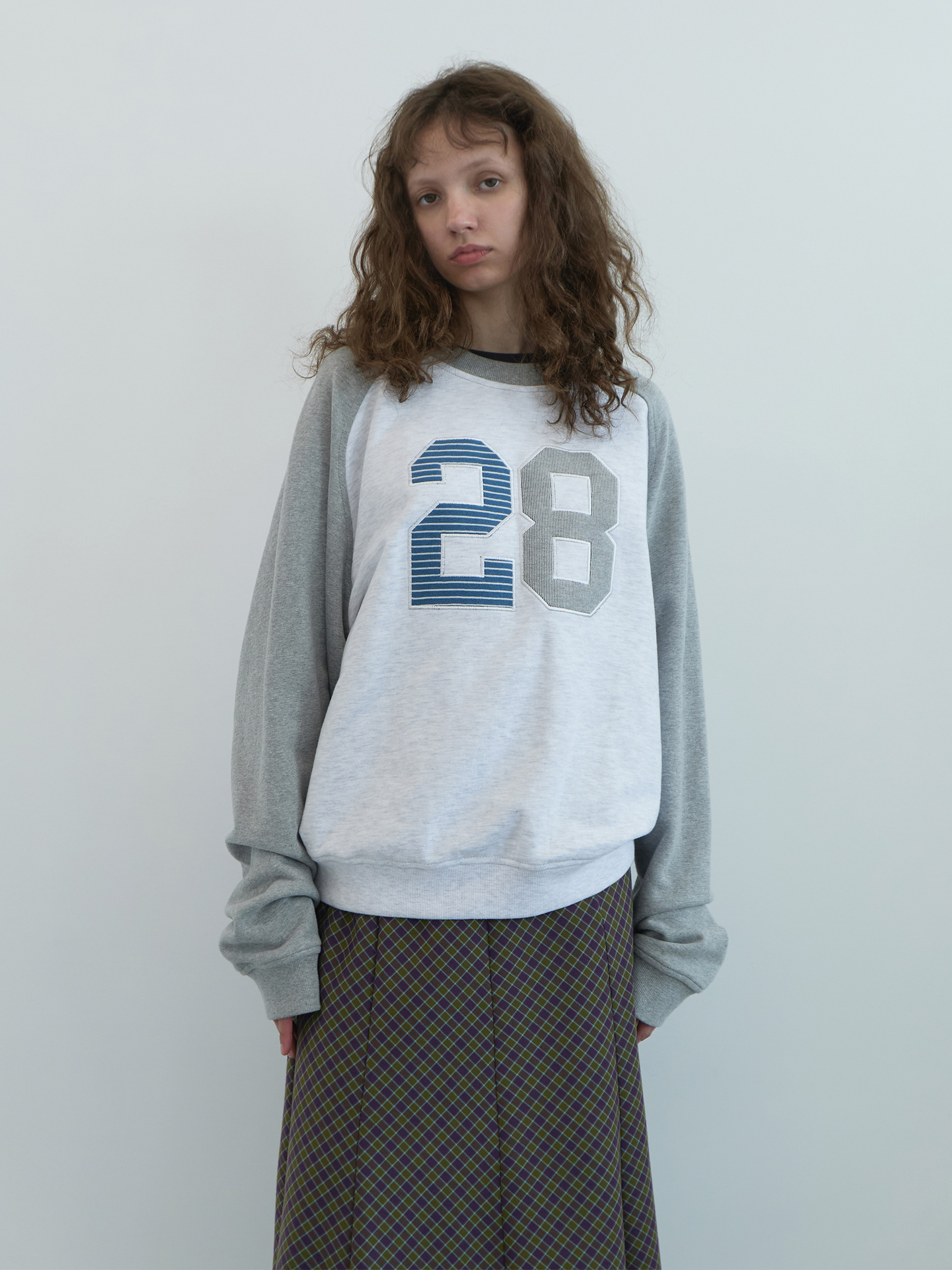 Mixed Patch Sweatshirt (White Merange)