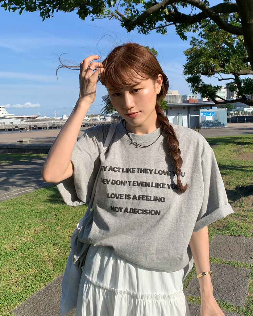 レタリングオーバーサイズTシャツ