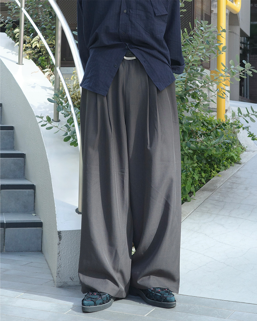 （ユニセックス）バンディングタック入りワイドスラックス