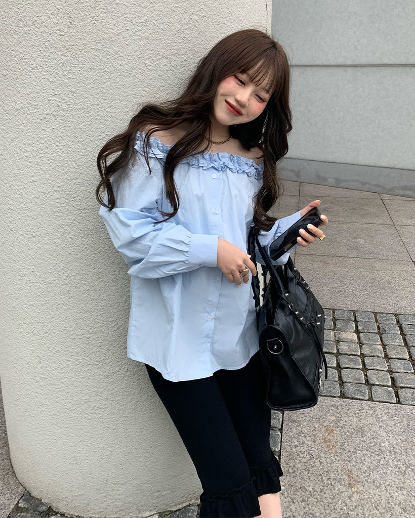 フリルオフショルダーブラウス