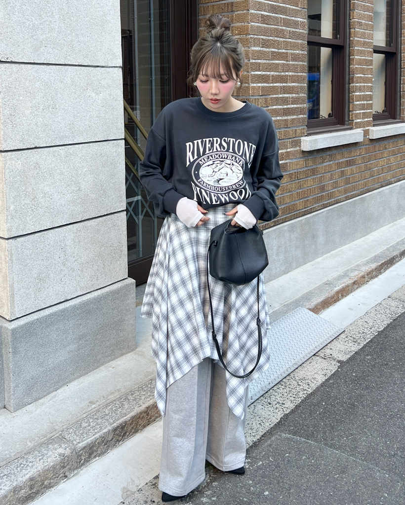 アシンメトリーチェックミディスカート