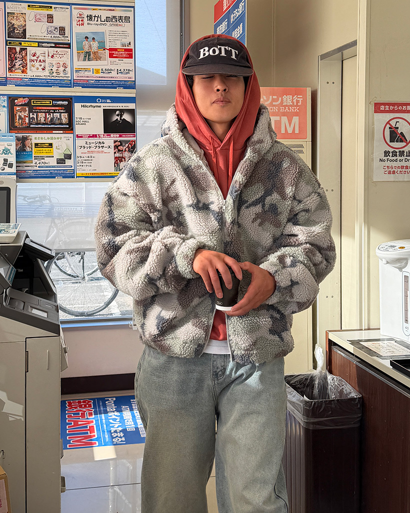 シアリング迷彩フードジップアップ