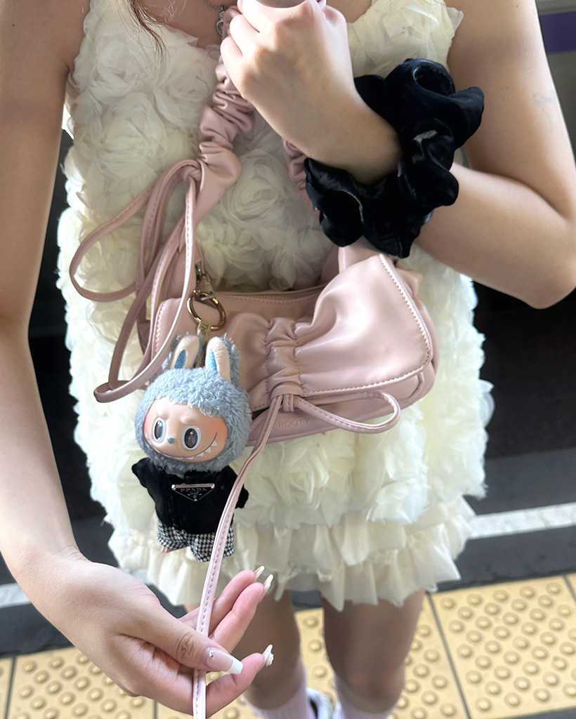 シャーリングリボンショルダーバッグ | ファッション通販サイト NUGU