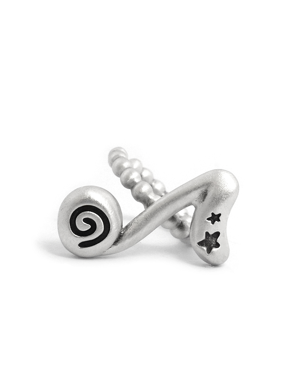Spiral Note ear cuff