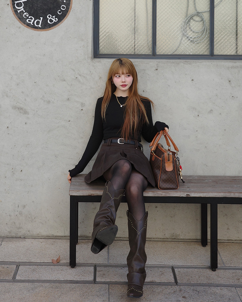 シースルーフリルネックロングスリーブTシャツ