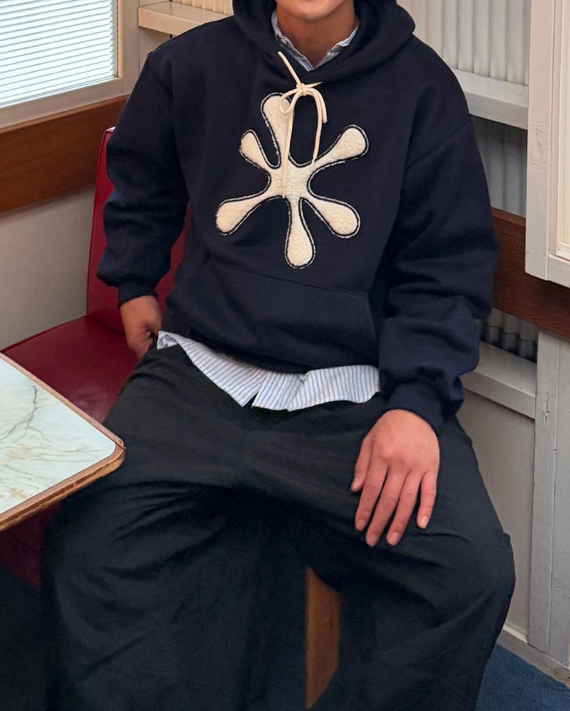 ドロップポップ刺繍パーカー