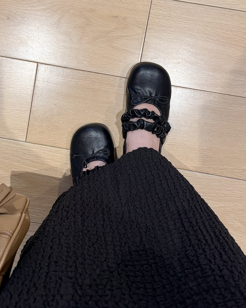 ギャザーゴムフラットシューズ | ファッション通販サイト NUGU