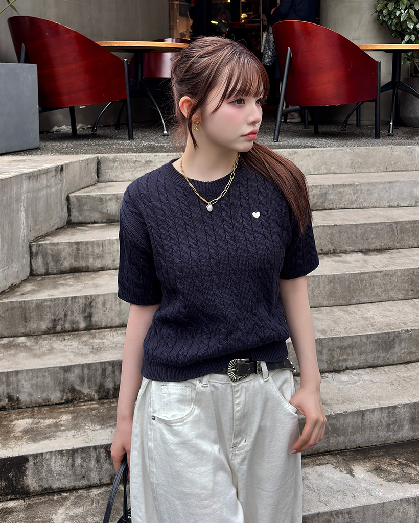 ハートチャームケーブルニット