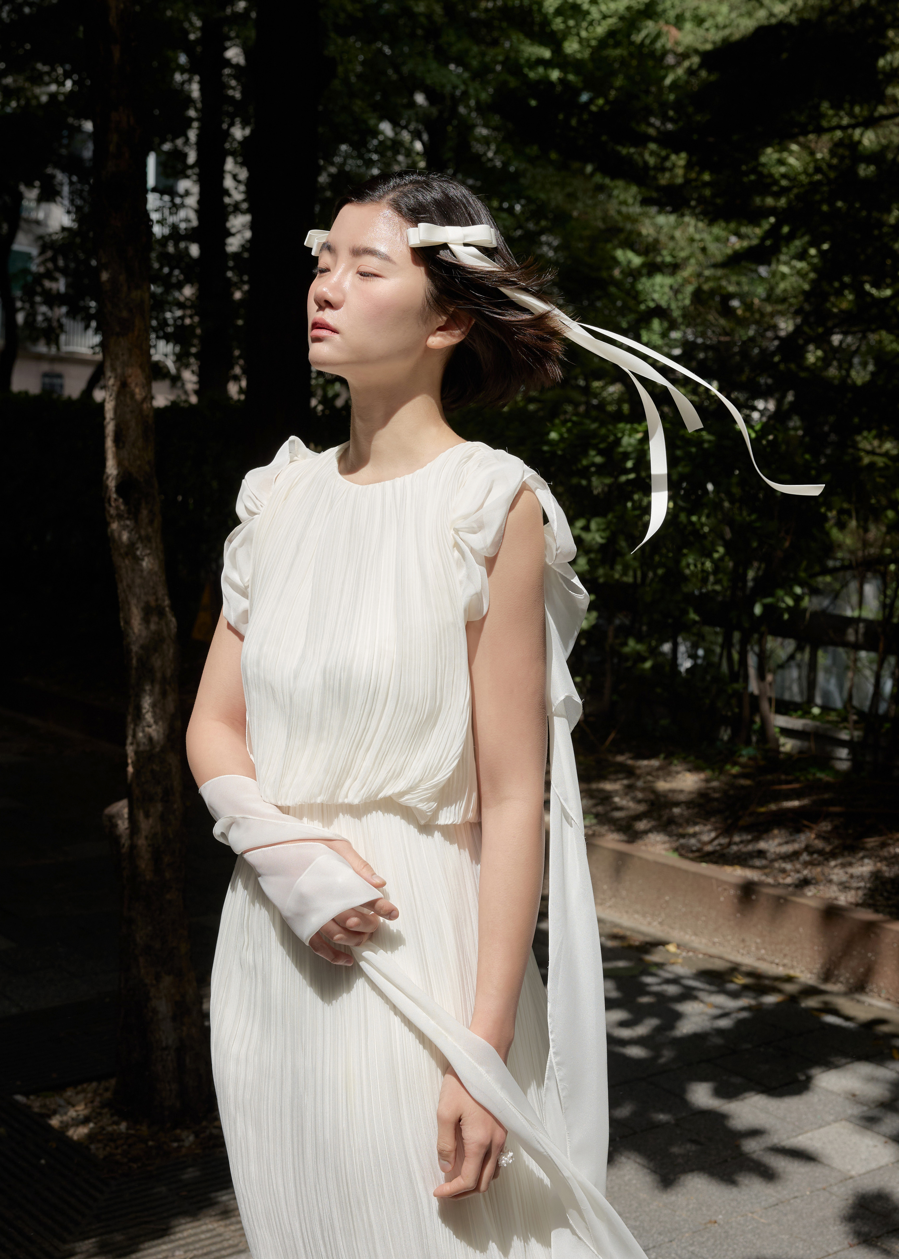 Poé Romance Ribbon Hair Pin (LIGHT IVORY/BLACK)