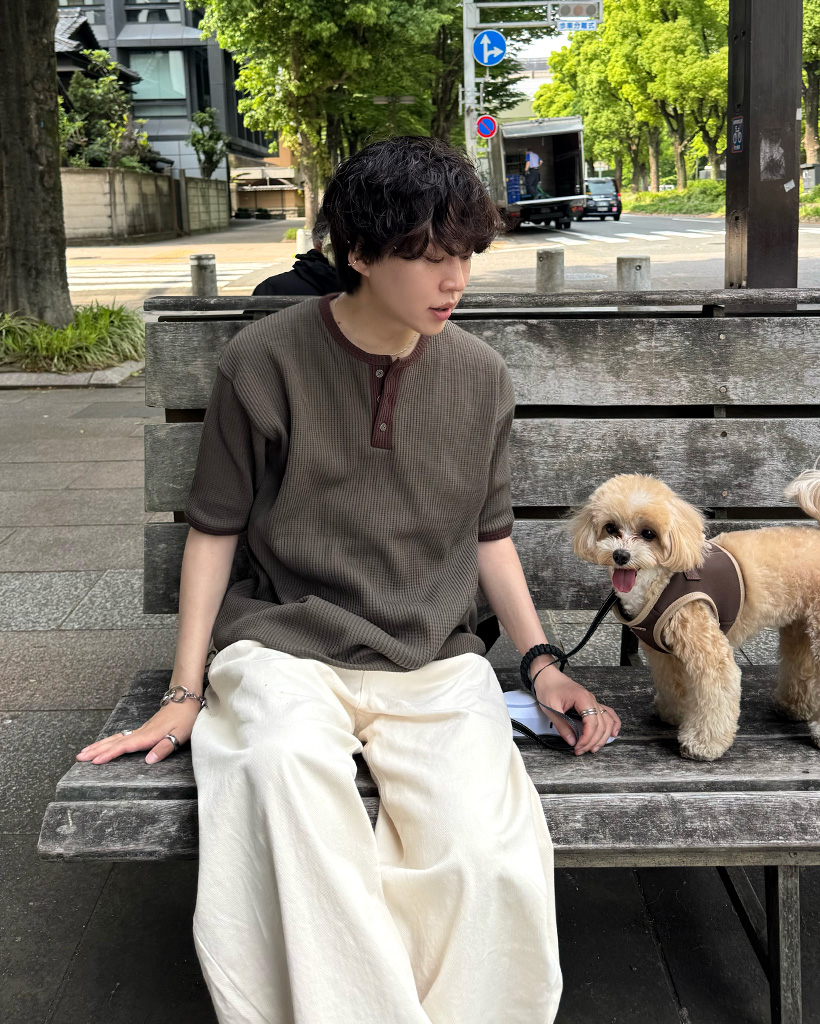 (ユニセックス) ヘンリーネックワッフルカットソー
