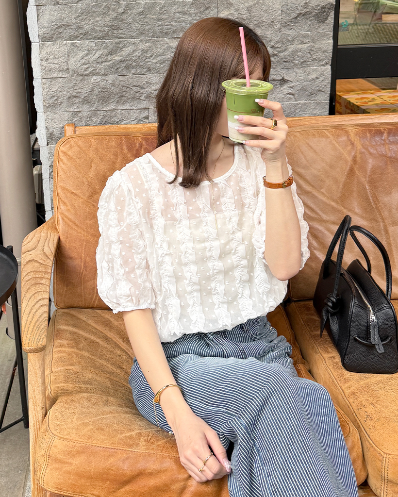 シアサッカーフリル半袖ブラウス