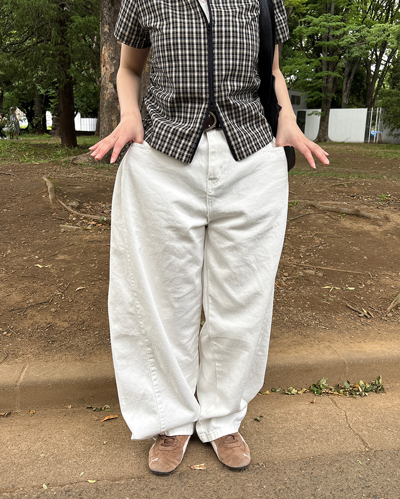 サイドタック入りバルーンフィットパンツ | ファッション通販サイト NUGU
