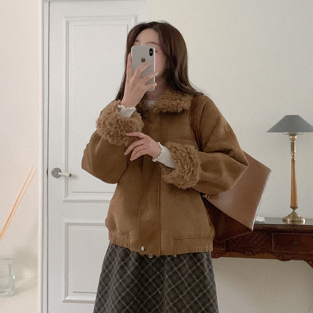 ファー襟付き ムスタン