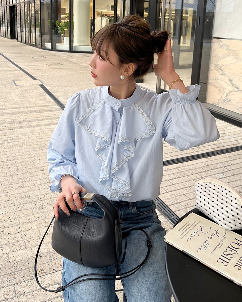 レースリボンヘンリーネックブラウス