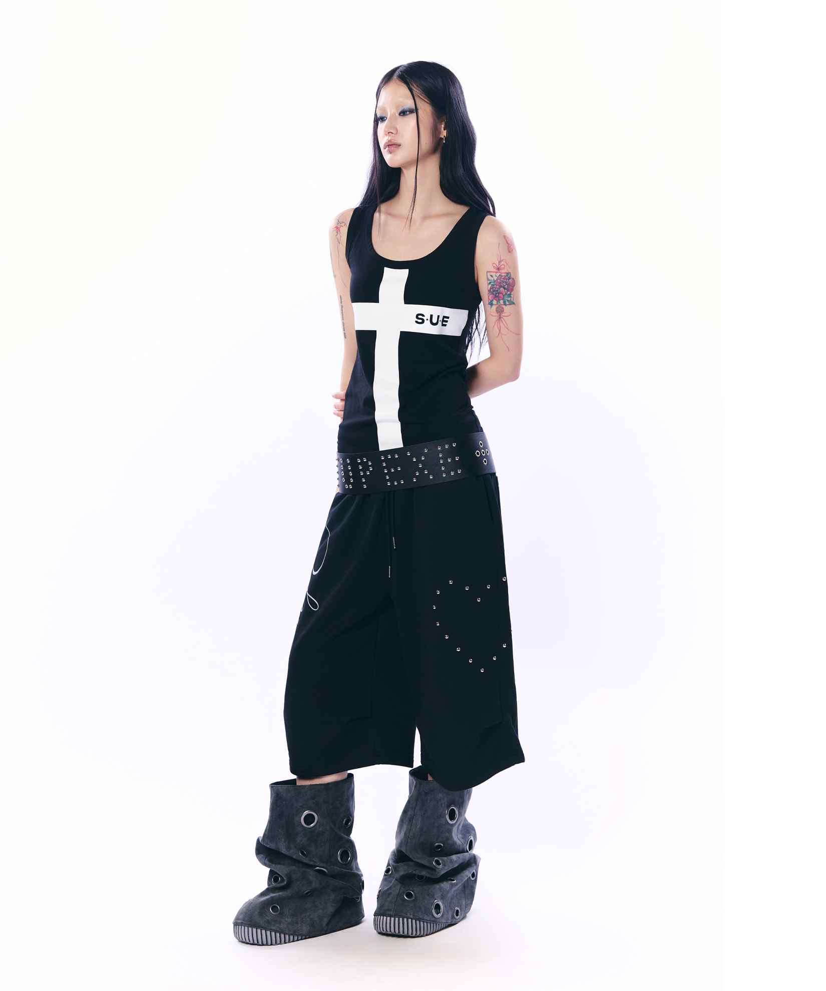 LOGO STUDDED TIE BELT