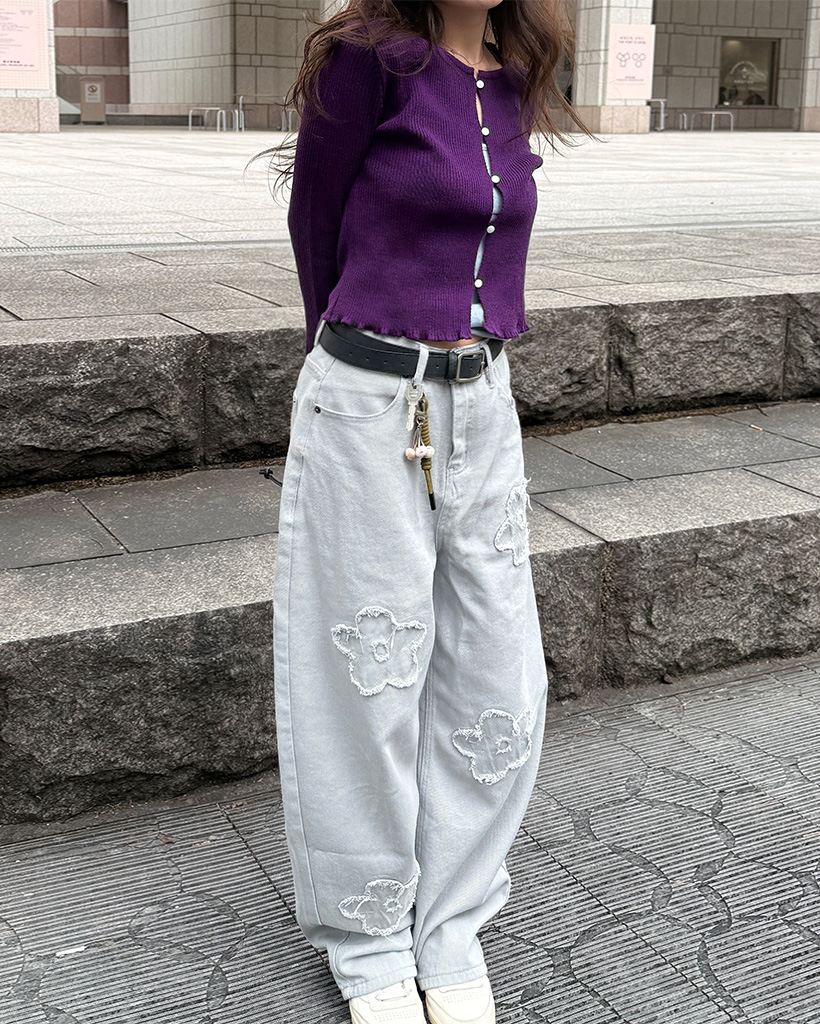 フラワー刺繍ワイドパンツ