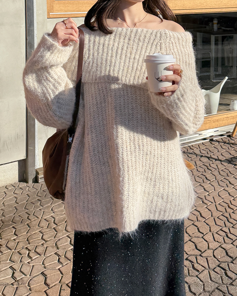 クラシックオフショルニット