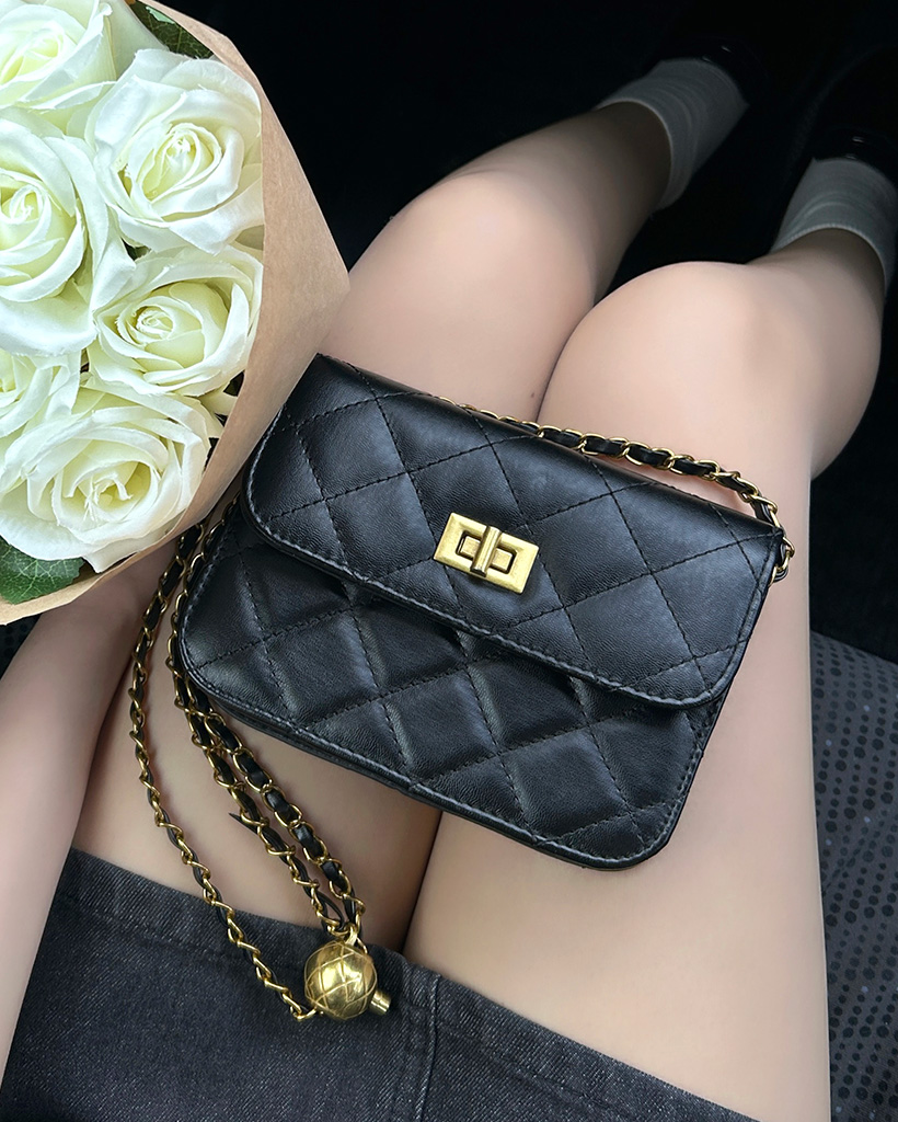 キルティングスクエアミニクロスバッグ