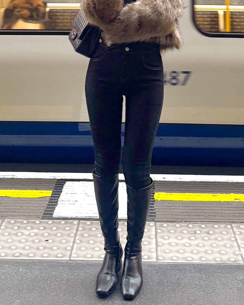 ダブルストラップスリムデニム