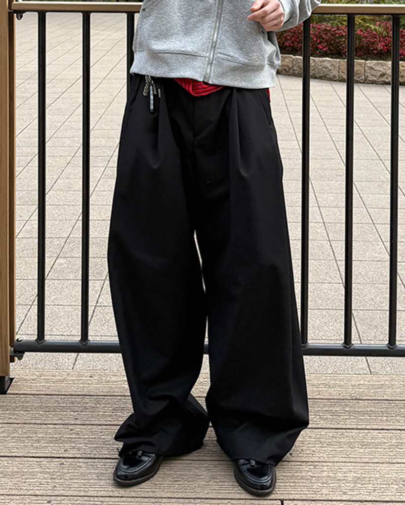 ツータックコットンパンツ