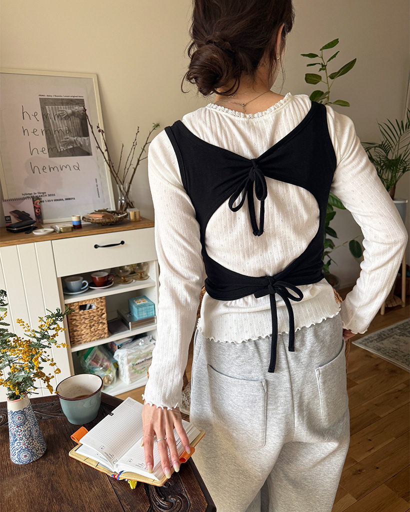 バックオープンリボントップス