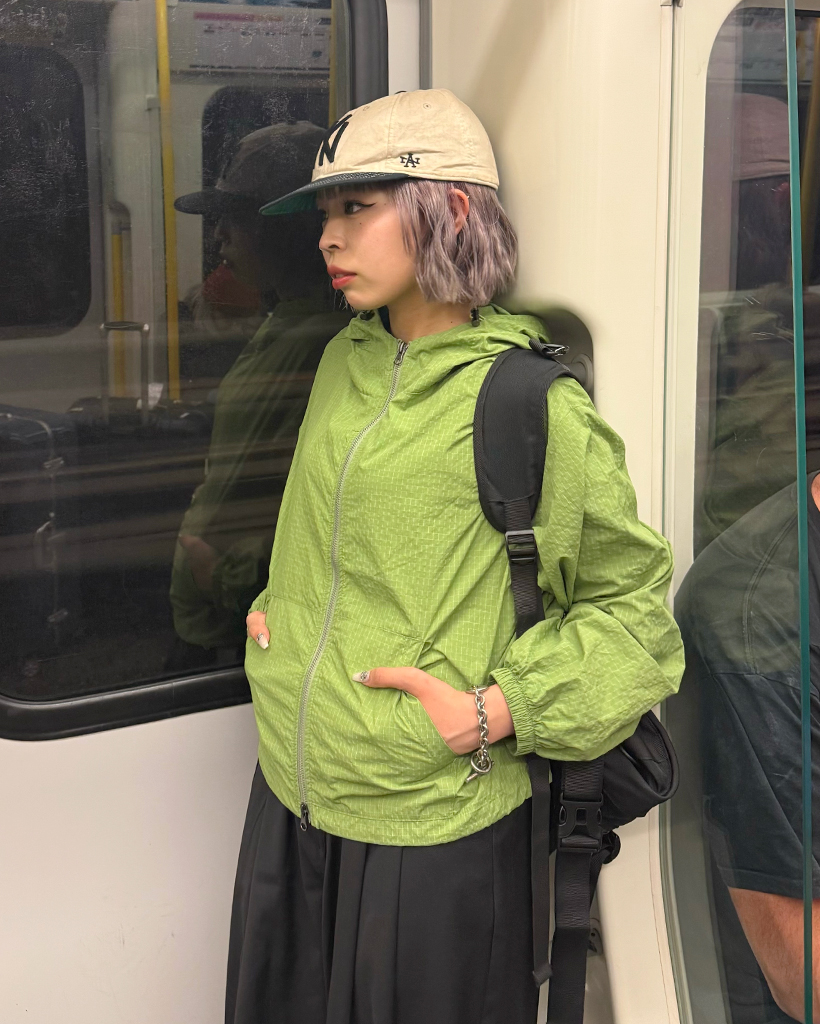 新品Lululemon フード付きウィンドブレーカー サイズ4 Lululemon Women's Fast Free Windbreaker Jacket LW4BO3S BLK