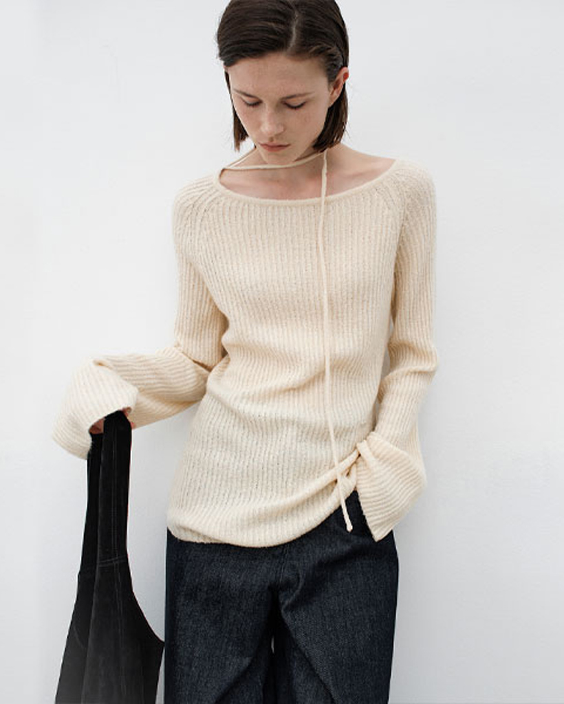 (T-7123)UNBALANCED NECK STRING WOOL KNIT