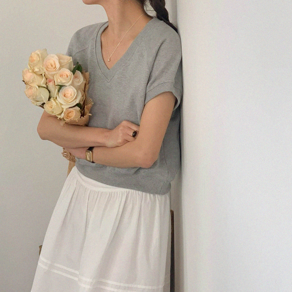 半袖Vネックデイリークロップドスウェット