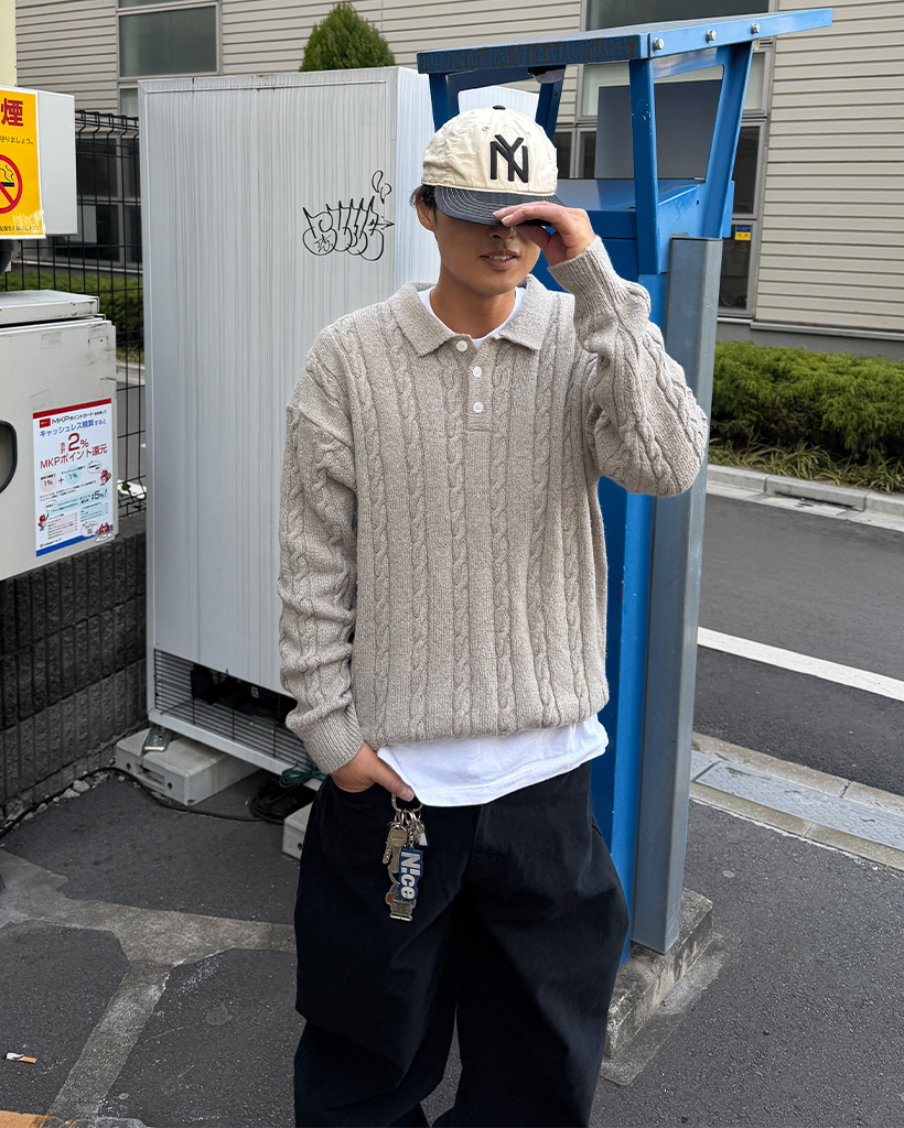 カラーネックヘビーケーブルニット