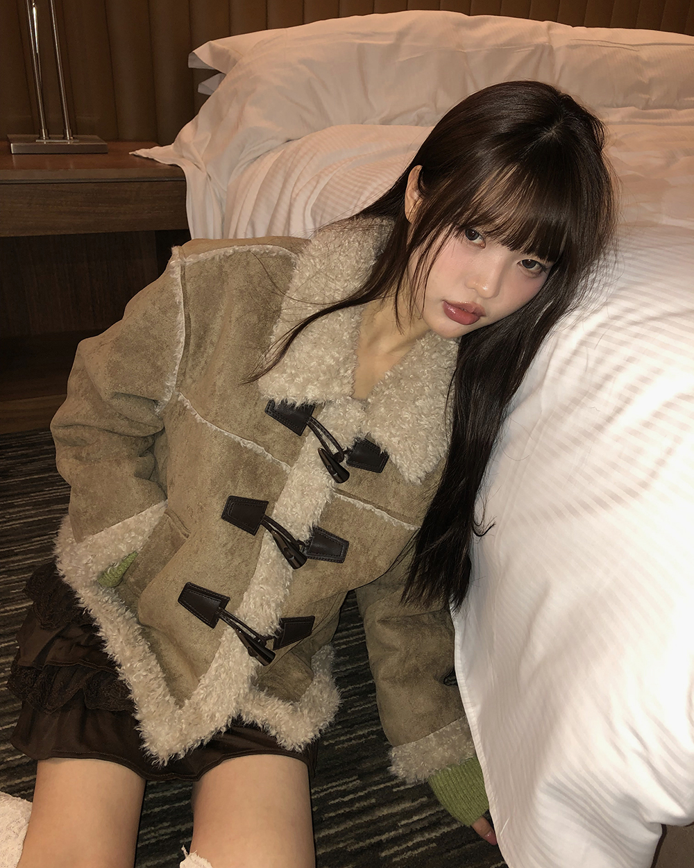 ダッフルボタンファーミドル丈ムートンコート