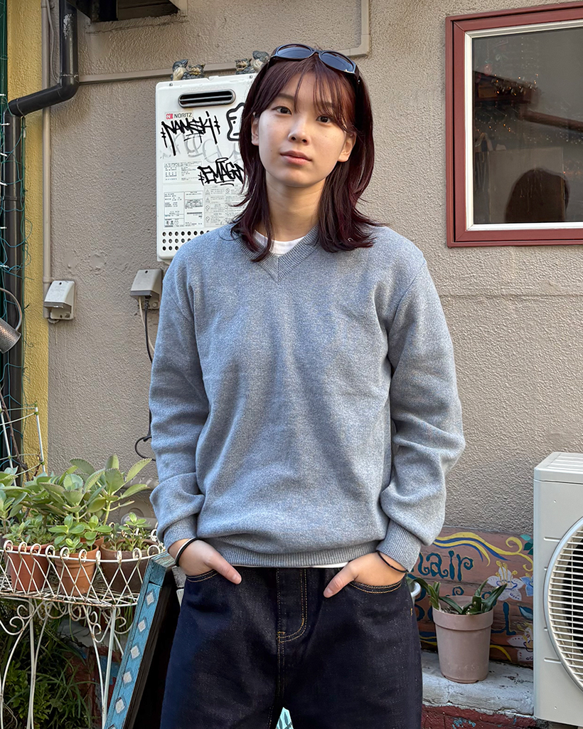 (ユニセックス)スタンダードVネックニット