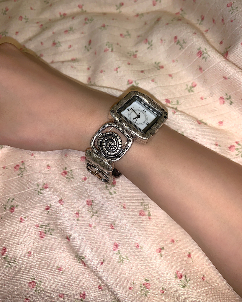 アンティーク調 レディース 腕時計 スクエアフェイス シルバー 腕時計 スクエアフェイス クォーツウォッチ / Square Face