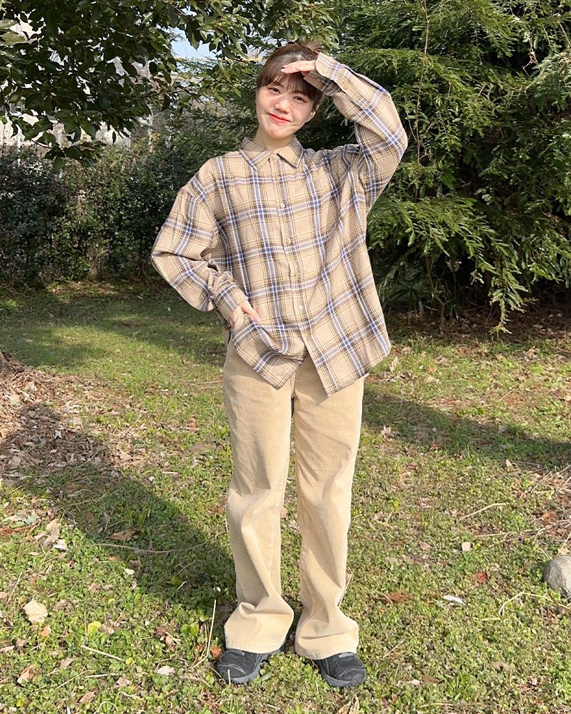 ストレートフィットコーデュロイパンツ