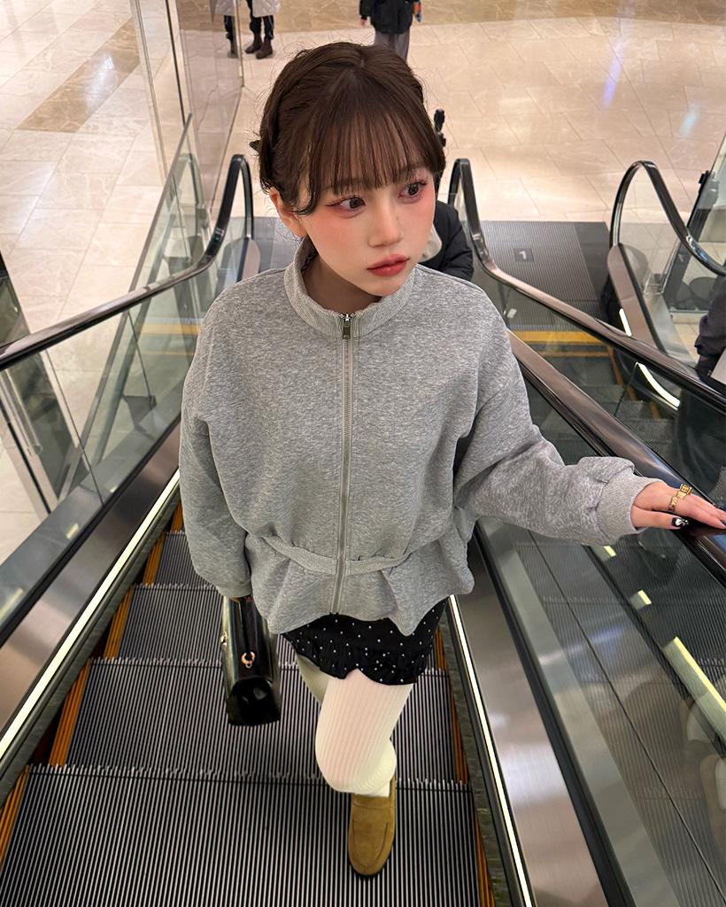 ウエストフリルジップアップ