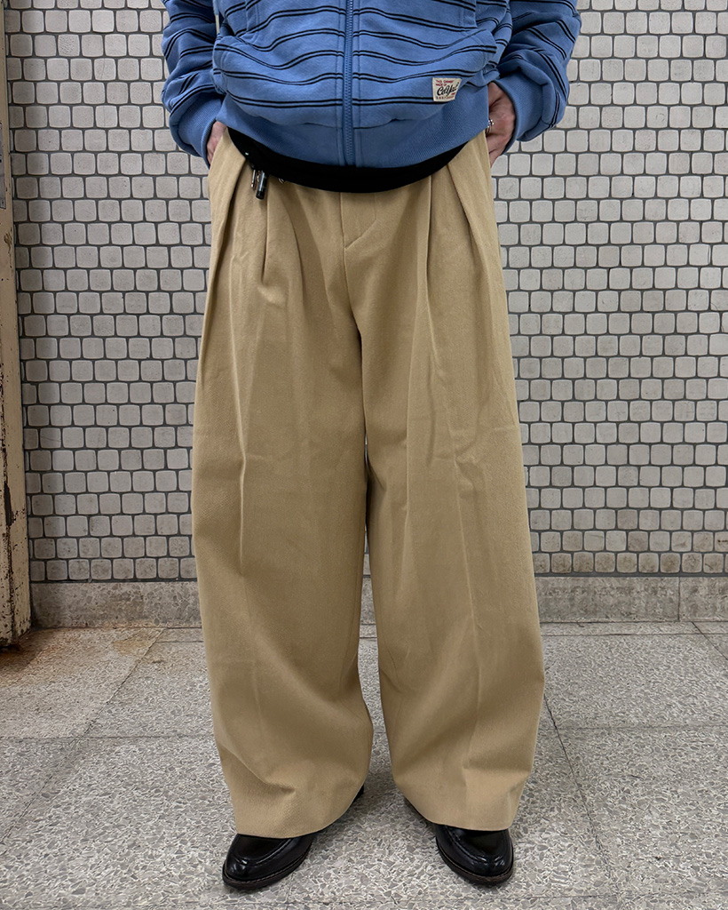 ピンタックコットンパンツ