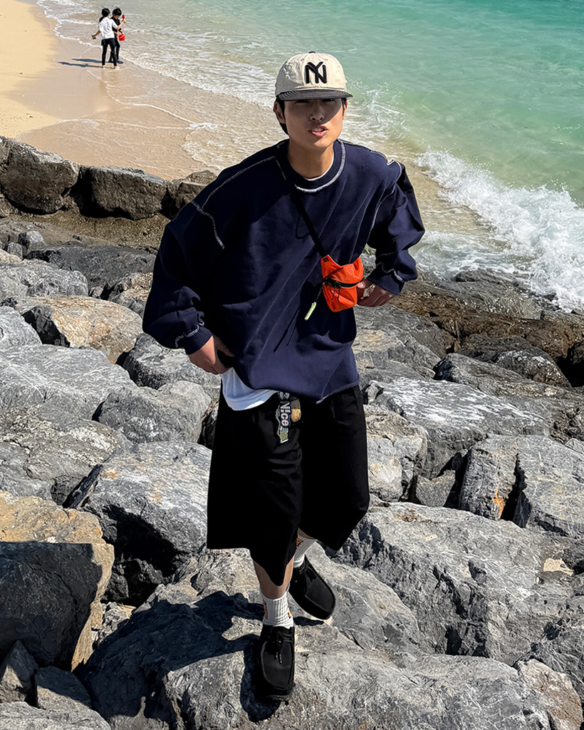 リバーシブルステッチスウェットシャツ