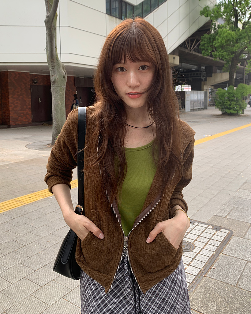 ジップアップニットパーカー