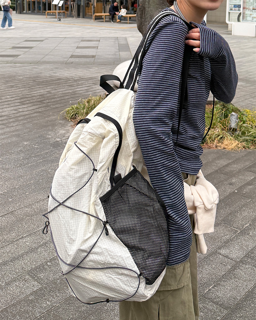 ドローストリングナイロンバックパック