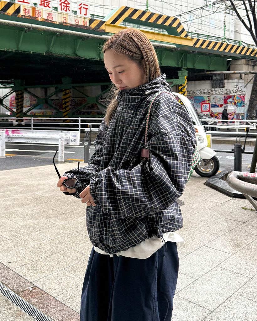 チェックフードウィンドブレーカー