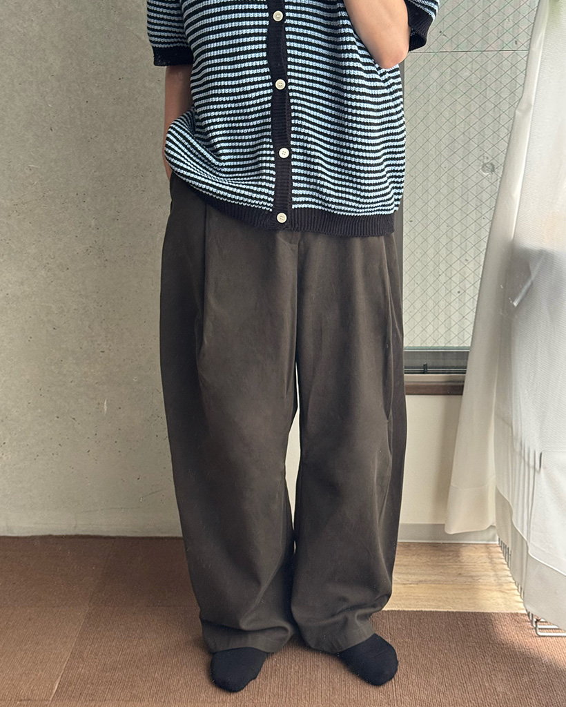 コットンバルーンバックゴムワイトパンツ