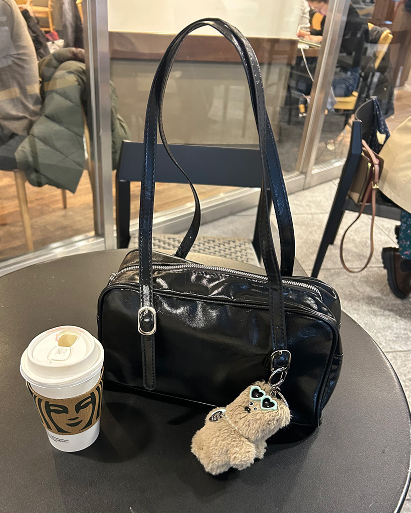 スクエアバックルベルトショルダーバッグ