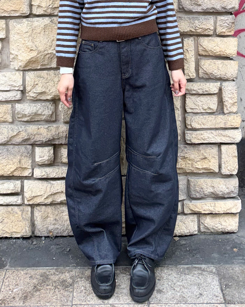 (ユニセックス)ダーツ バルーンデニムパンツ